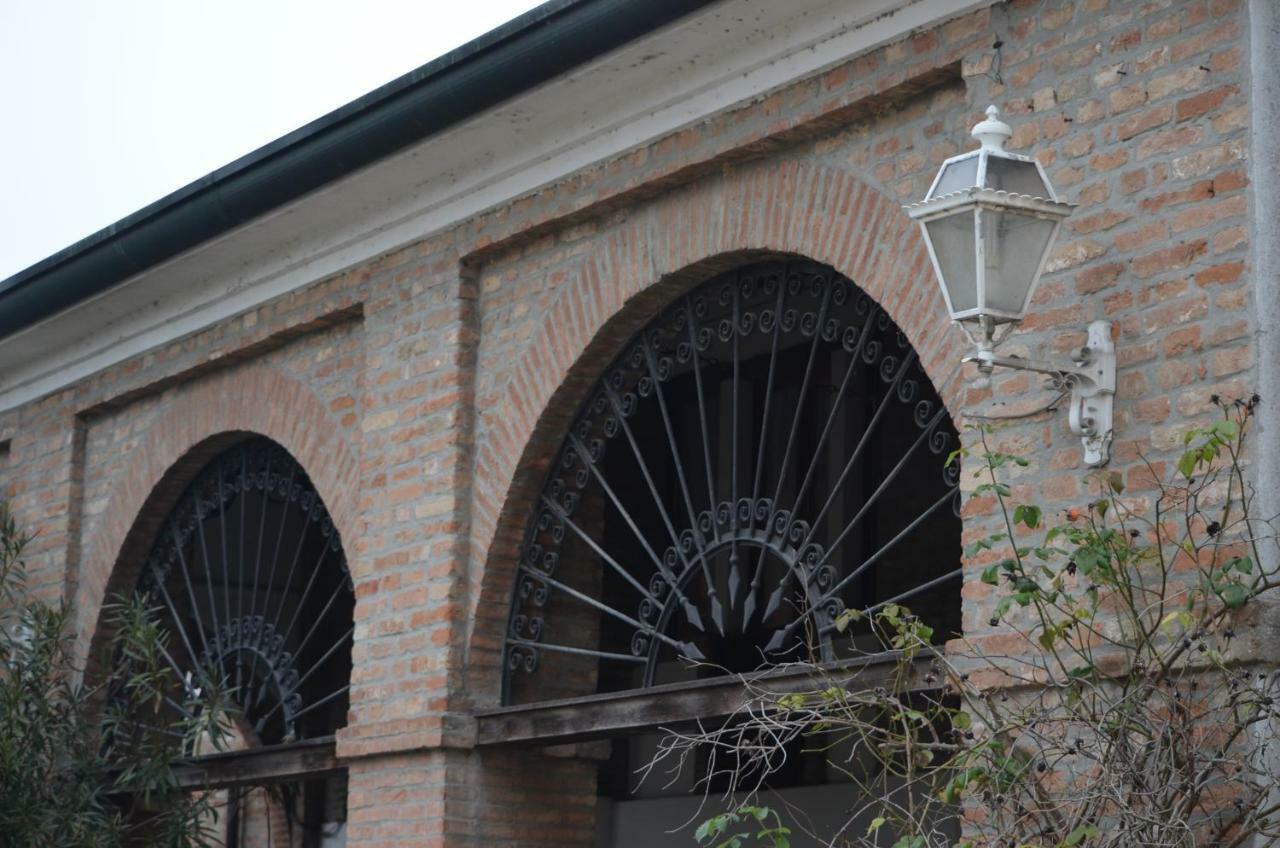 Agriturismo Cipolli e Podò Corte Carlini Mantova Esterno foto